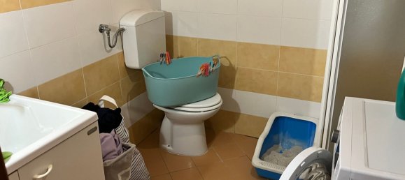 4 rooms Apartment in Urbino, Italy No. 178655 17