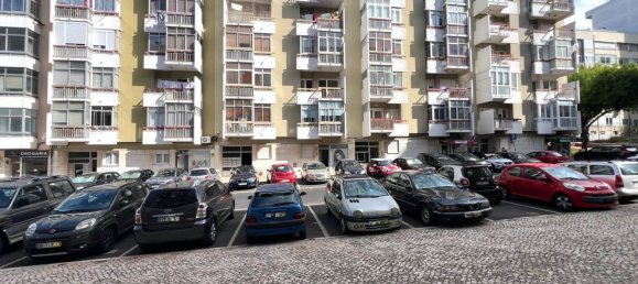 2 Schlafzimmer Wohnung in Oeiras, Portugal, Nr. 325256 2