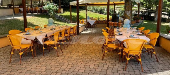 400m² Commercial property in Rocca di Cambio, Italy No. 211038 8