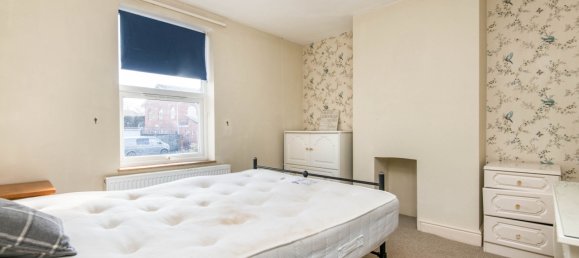  House in Exeter, United Kingdom No. 1979 26