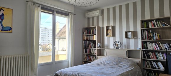 Casa de 3 dormitorios en Saint-Andre-les-Vergers, France No. 55512 8