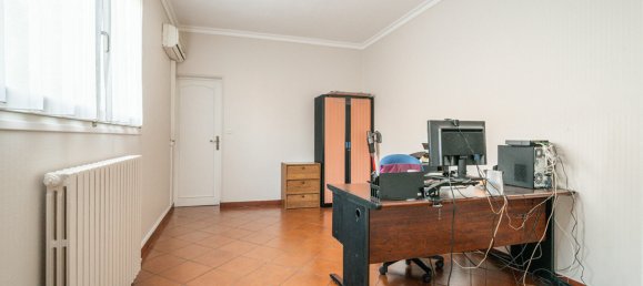 3 bedrooms House in Colombes, France No. 134531 9