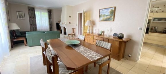 3 bedrooms House in Saint-Avertin, France No. 86228 2