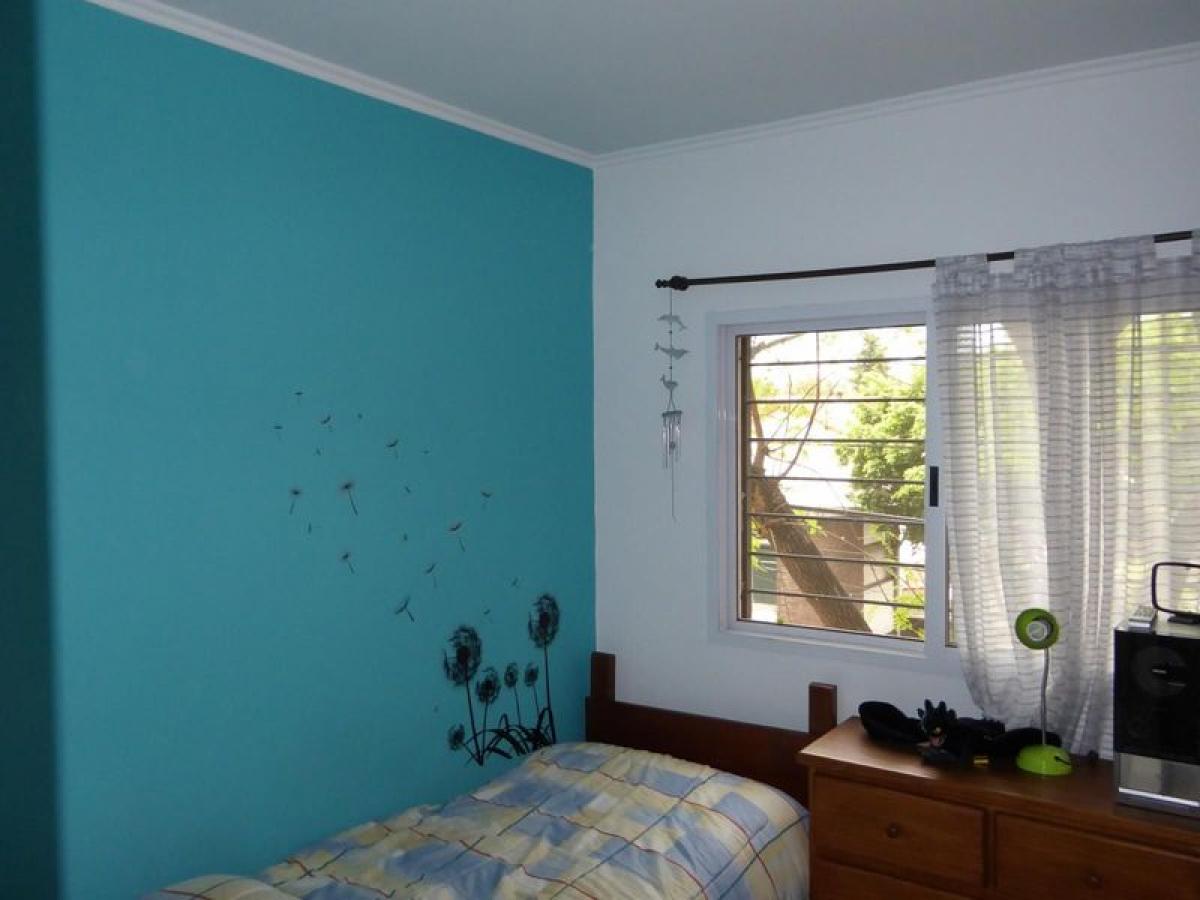 3 bedrooms House in General San Martin, Argentina No. 2750