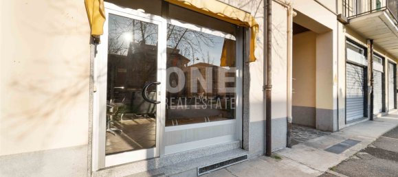 1 room Office in Pessano con Bornago, Italy No. 6276 12