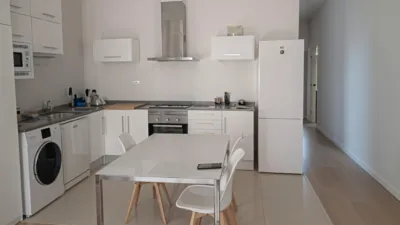 Квартира с 4 спальнями в Валенсия, Испания № 208151