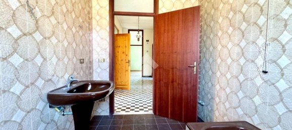 Casa de 4 dormitorios en San Mauro Pascoli, Italy No. 223334 31