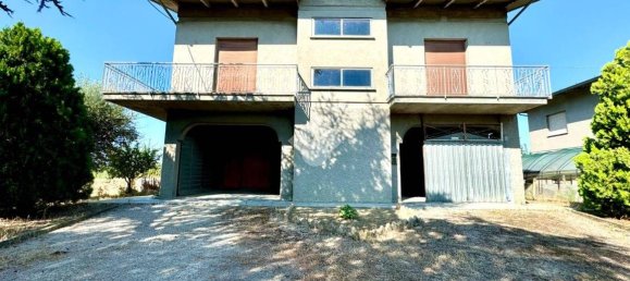 Casa de 4 dormitorios en San Mauro Pascoli, Italy No. 223334 2