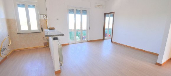 3 rooms Apartment in Inveruno, Italy No. 284702 4