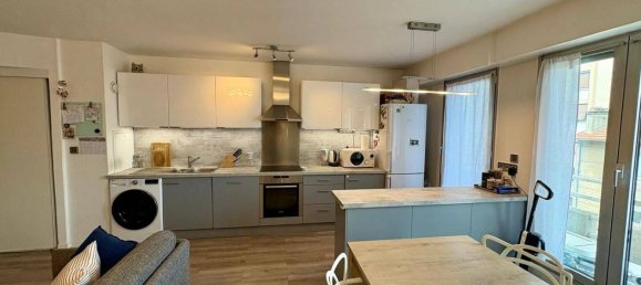 2 bedrooms Apartment in Bourg-la-Reine, France No. 329019 3