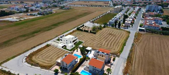 4 Schlafzimmer Gewerbliche Immobilie in Larnaca, Cyprus, Nr. 18618 12