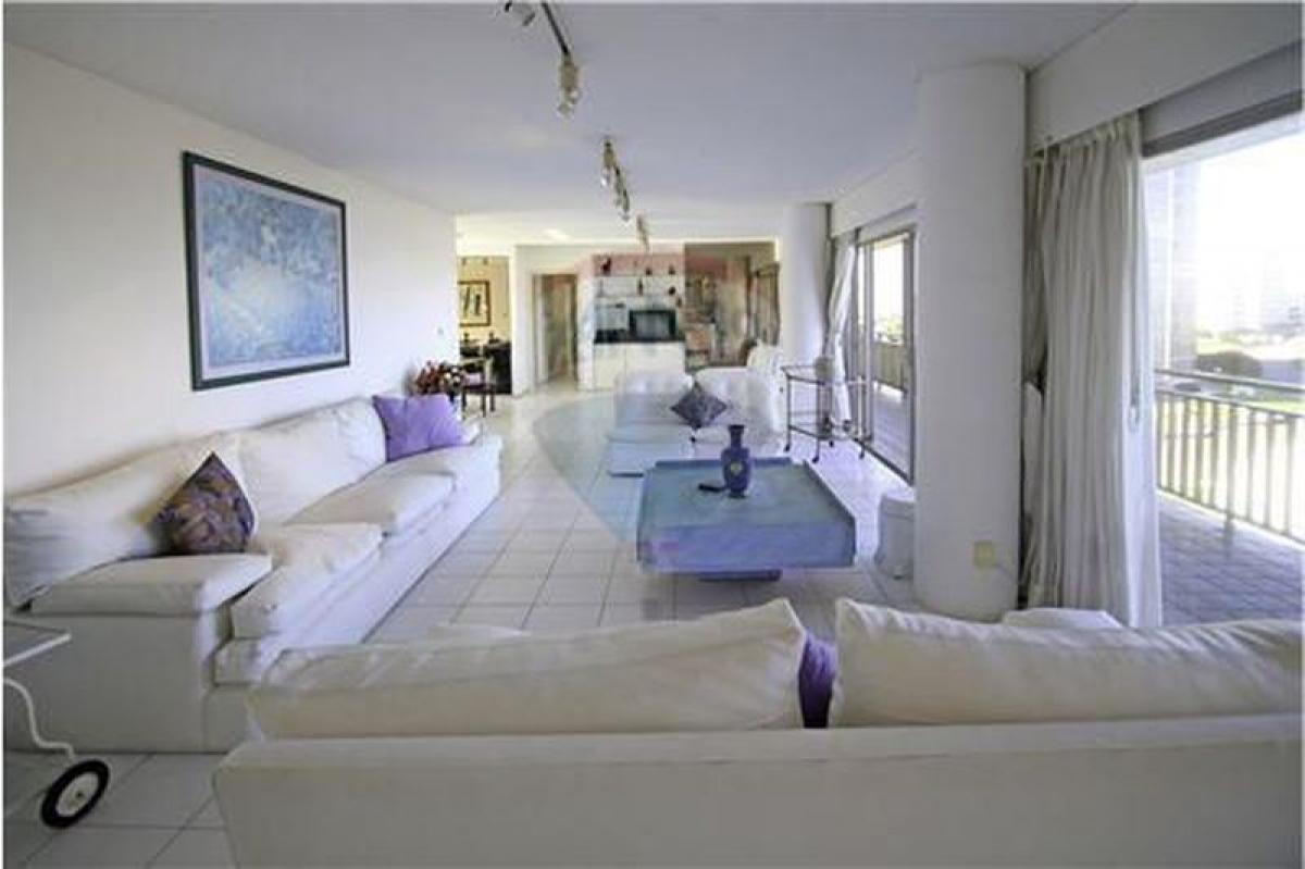 3 chambres Appartement à Punta del Este, Uruguay No. 1028