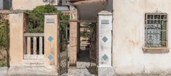 3 bedrooms House in Granada, Spain No. 174568 2