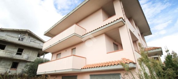 6غرفة فيلا في Montesilvano, Italy رقم 33797 34