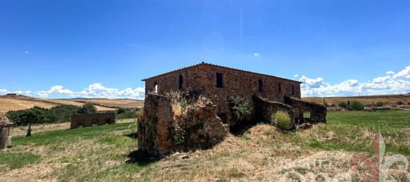 10 rooms House in Lajatico, Italy No. 71309 11