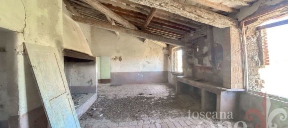 10 rooms House in Lajatico, Italy No. 71309 7