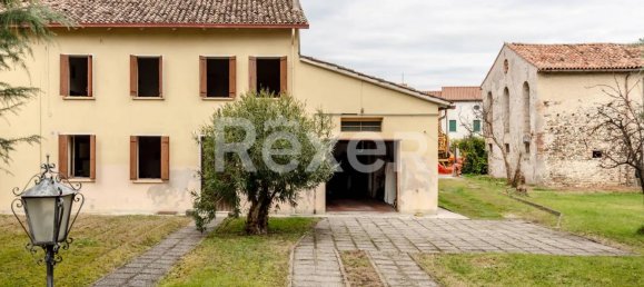 10-Zimmer Haus in Santa Lucia di Piave, Italy, Nr. 174144 3
