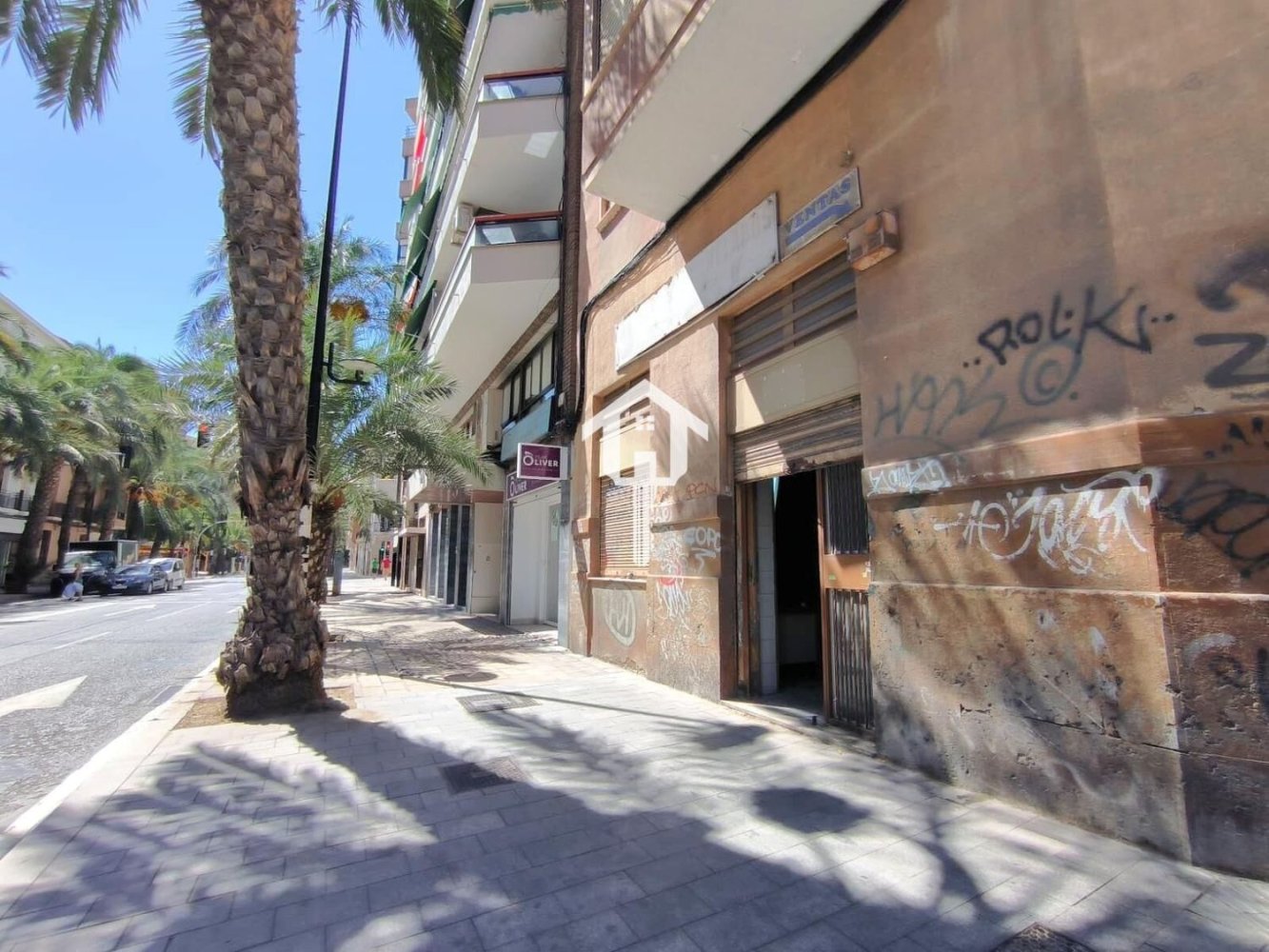 76m² Commercial property in Alicante, Spain No. 235002