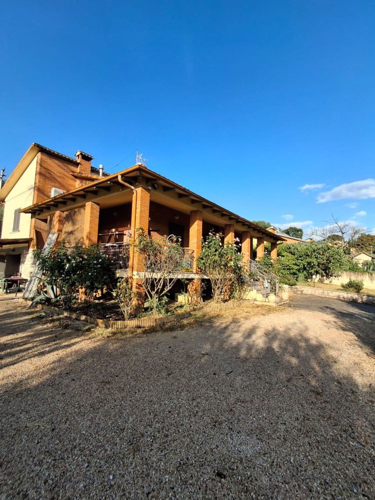 10غرفة فيلا في Perugia, Italy رقم 203595