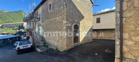 1 Schlafzimmer Haus in Camerata Nuova, Italy, Nr. 370319 2