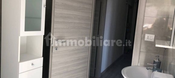 4 bedrooms Apartment in Parma, Italy No. 251599 4