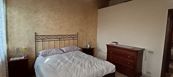 Дом с 4 комнатами в Капаннори, Италия № 190530 14