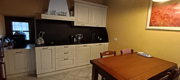 Дом с 4 комнатами в Капаннори, Италия № 190530 8