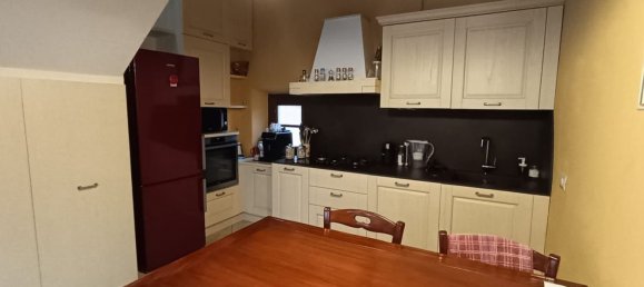 Дом с 4 комнатами в Капаннори, Италия № 190530 4