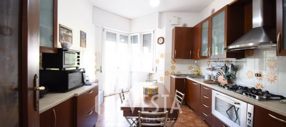 4 Schlafzimmer Wohnung in Casatenovo, Italy, Nr. 365511 15