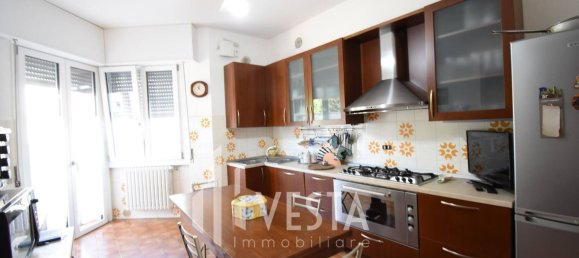 4 Schlafzimmer Wohnung in Casatenovo, Italy, Nr. 365511 16