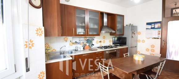 4 Schlafzimmer Wohnung in Casatenovo, Italy, Nr. 365511 17