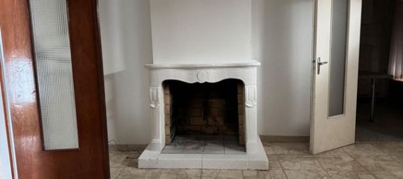 Casa de 4 dormitorios en Gagny, France No. 315586 3