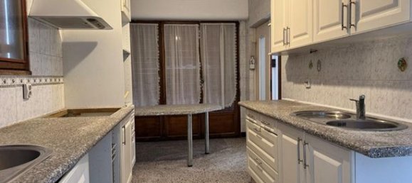 Casa de 4 dormitorios en Gagny, France No. 315586 5