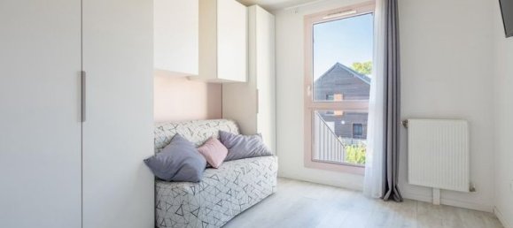 2 bedrooms Apartment in Tremblay-en-France, France No. 357067 9