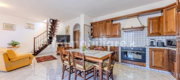 3 bedrooms Apartment in Capodimonte, Italy No. 274804 10