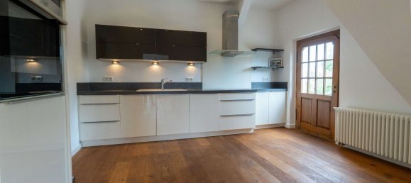 Apartamento de 2 habitaciónes en Dusseldorf, Germany No. 111699 10