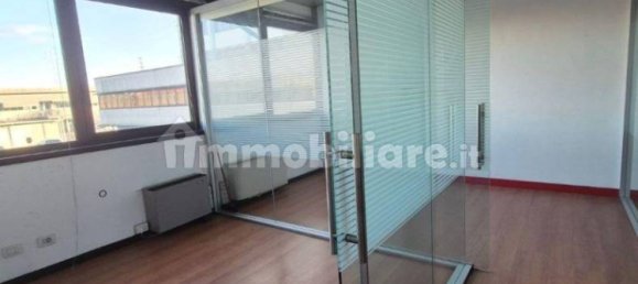 5 rooms Office in Padua, Italy No. 196162 3