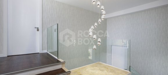 4 bedrooms Villa in Malaga, Spain No. 44418 10