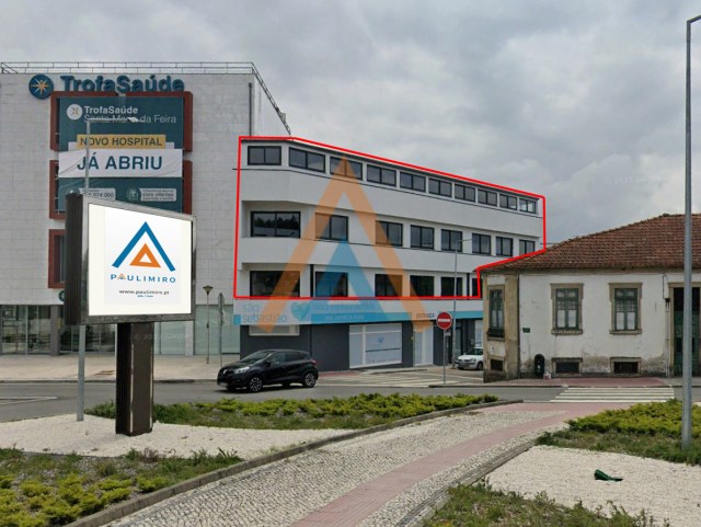 Gebäude in Santa Maria da Feira, Portugal 476m², Nr. 90312