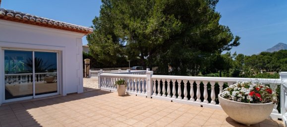 4 bedrooms Villa in Javea, Spain No. 11963 9
