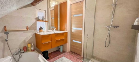 3 bedrooms House in Dreux, France No. 157943 7