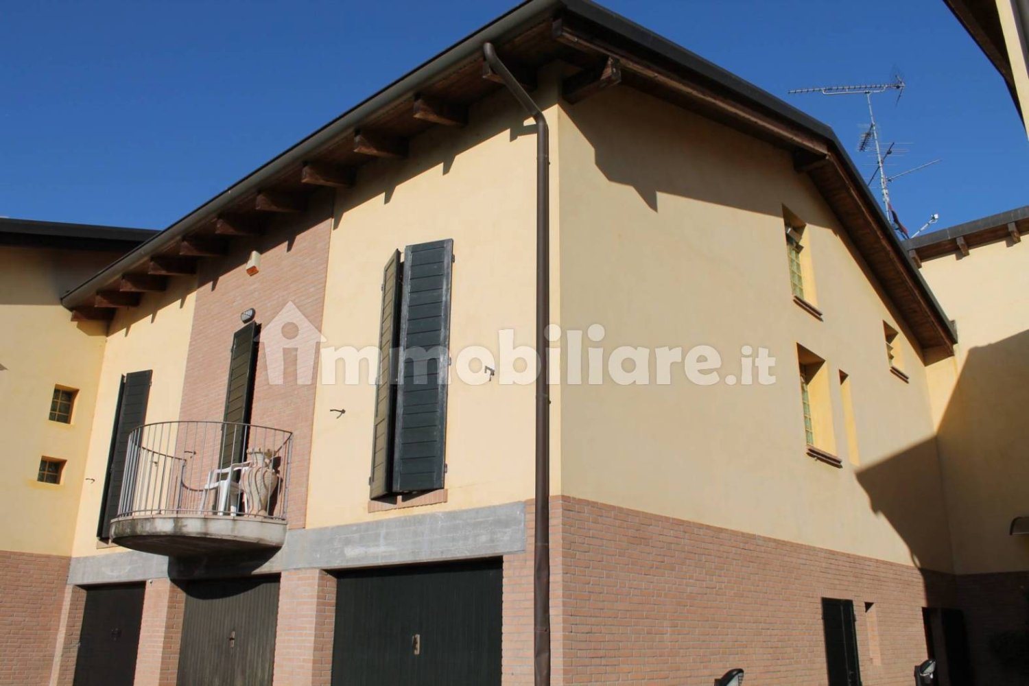 3 bedrooms House in Traversetolo, Italy No. 94621