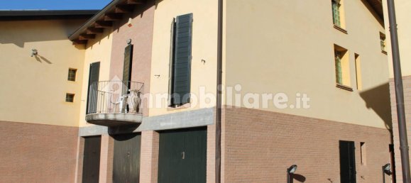 3 bedrooms House in Traversetolo, Italy No. 94621 2