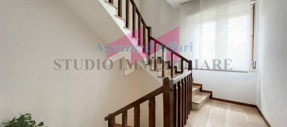 10-salle Villa à Sermide e Felonica, Italy No. 89036 13