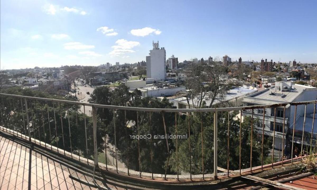 2 bedrooms Apartment in Montevideo, Uruguay No. 5022