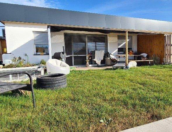 Bungalow de 4 divisões em Braunau am Inn, Austria N.º 246892