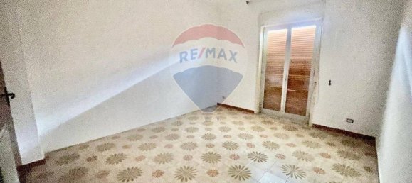 4 bedrooms Apartment in Caltanissetta, Italy No. 328475 3
