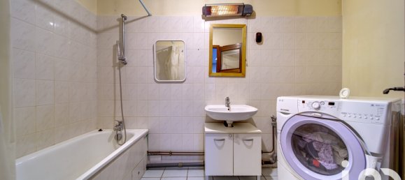 Adosado de 4 dormitorios en Lachaussee, France No. 60930 10