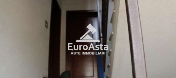 6-salle Appartement à Palermo, Italy No. 293977 3