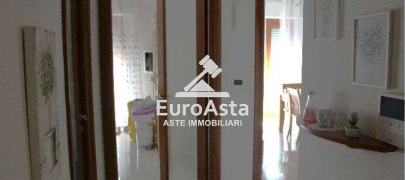 6-salle Appartement à Palermo, Italy No. 293977 7